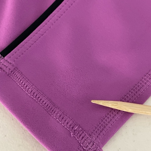 Zyia Active Lilac Pocket Light N Tight Leggings 7/8 24” Piping Logo Size 4 - Picture 9 of 10